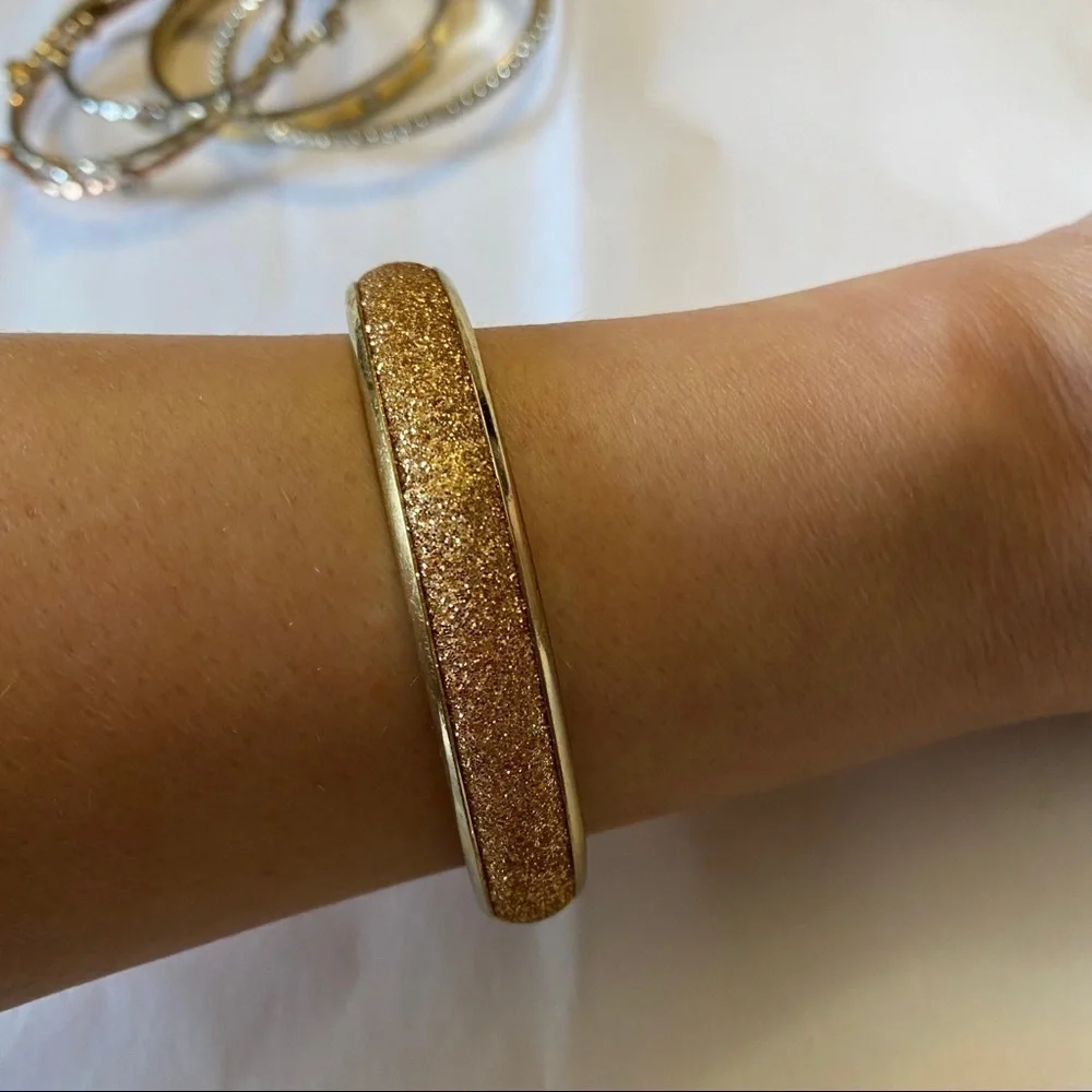 Set of six glam bangles in gold silver​​​​ - Picture 3 of 6